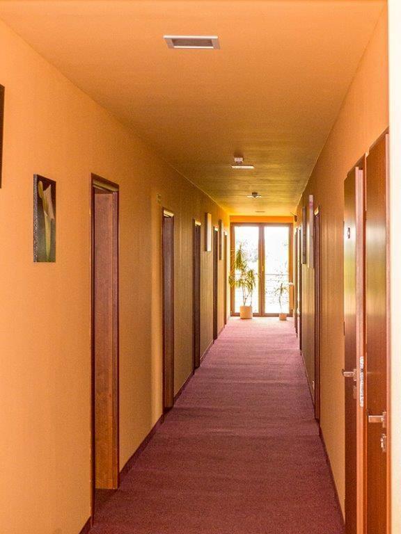 Hotel Paola Kutno Eksteriør bilde