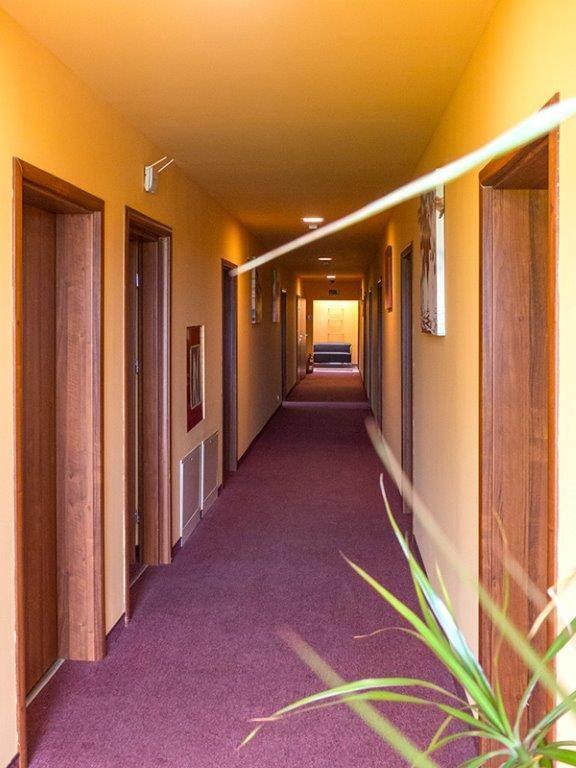 Hotel Paola Kutno Eksteriør bilde